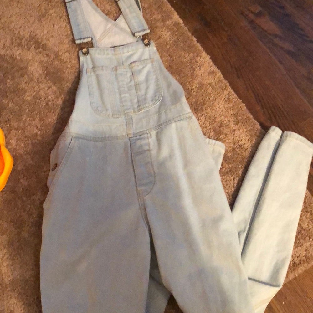 BDG Light wash Overalls